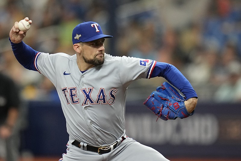 Nathan Eovaldi Tours Texas Rangers Clubhouse & Globe Life Field for First  Time After Signing 