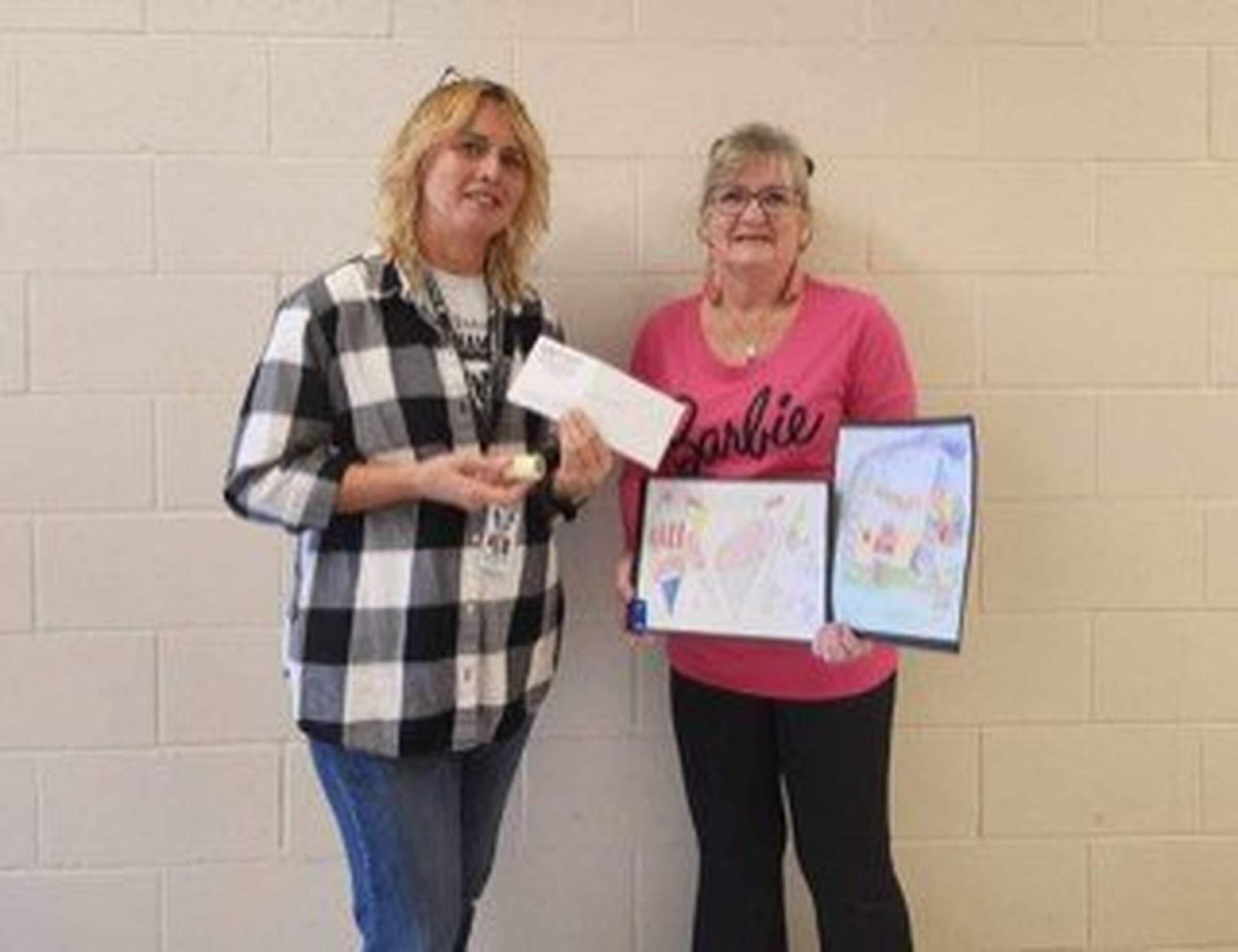 Art teacher wins award