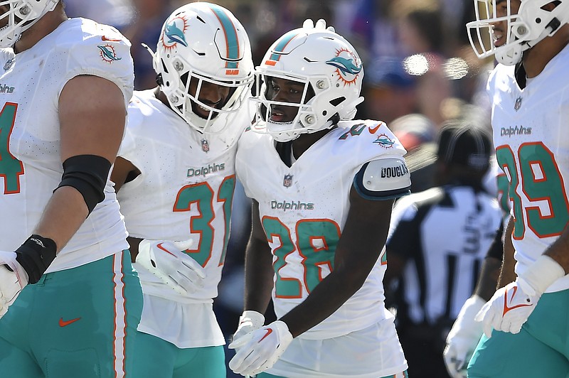 28 days till Dolphins season opener: Players who wore No. 28 for Miami