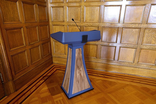 Sanders points to height, sound components among $19,000 lectern's features - Vimarsana News