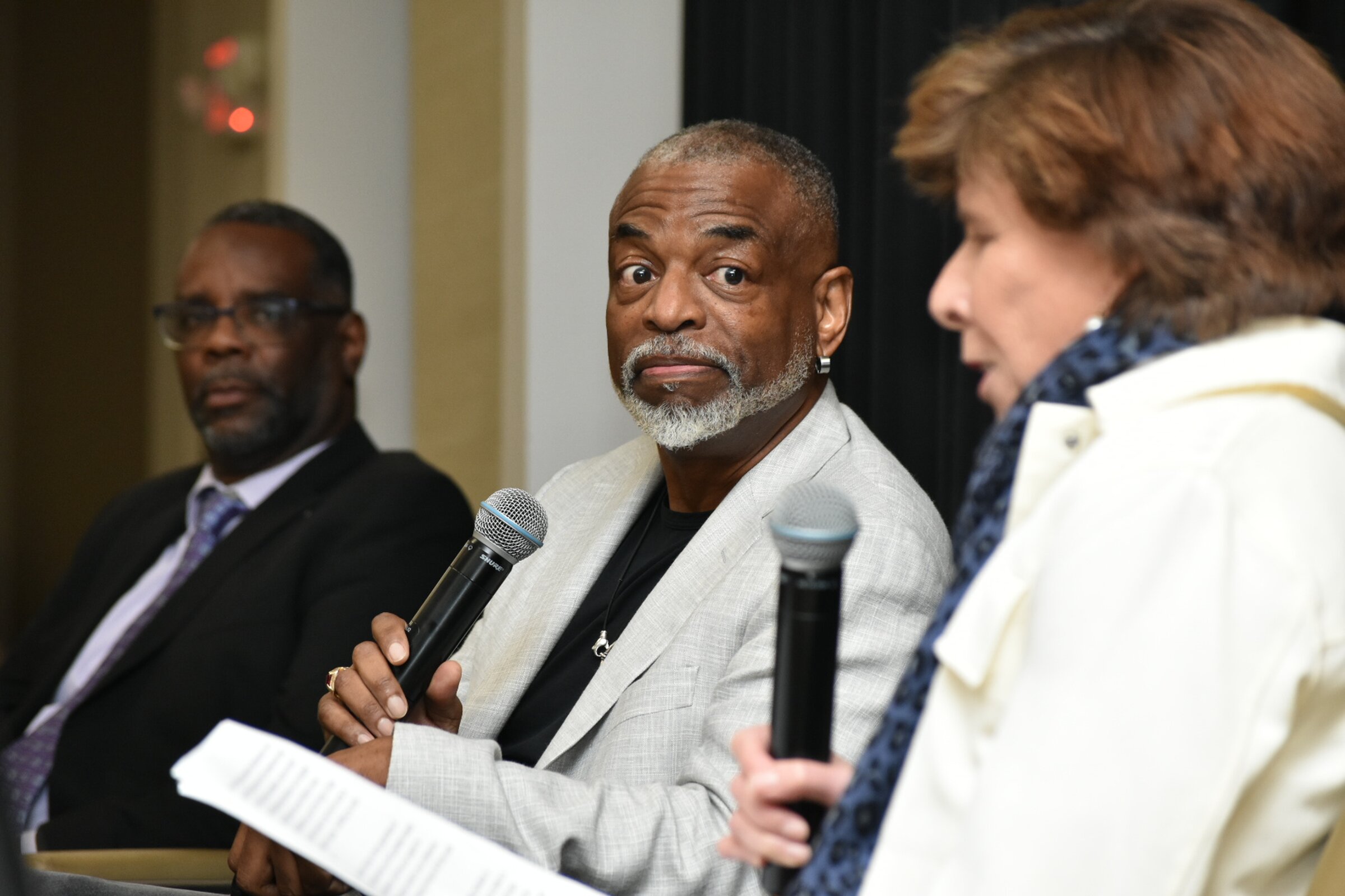 Documentary, panel advocate ‘Right to Read’