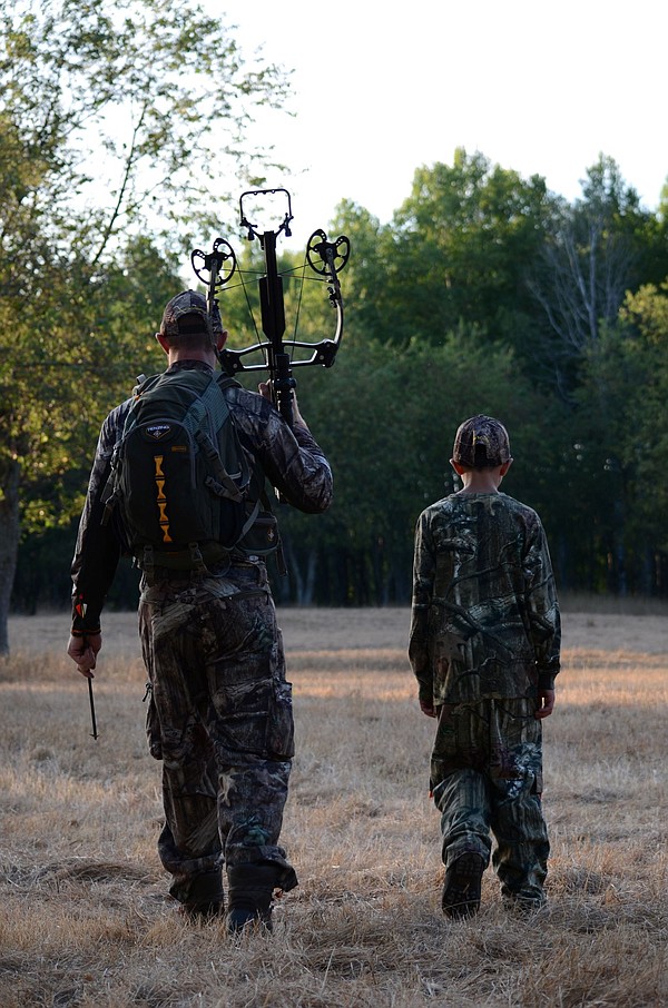 Hunting antlerless deer is good conservation and introducing new hunters - Vimarsana News