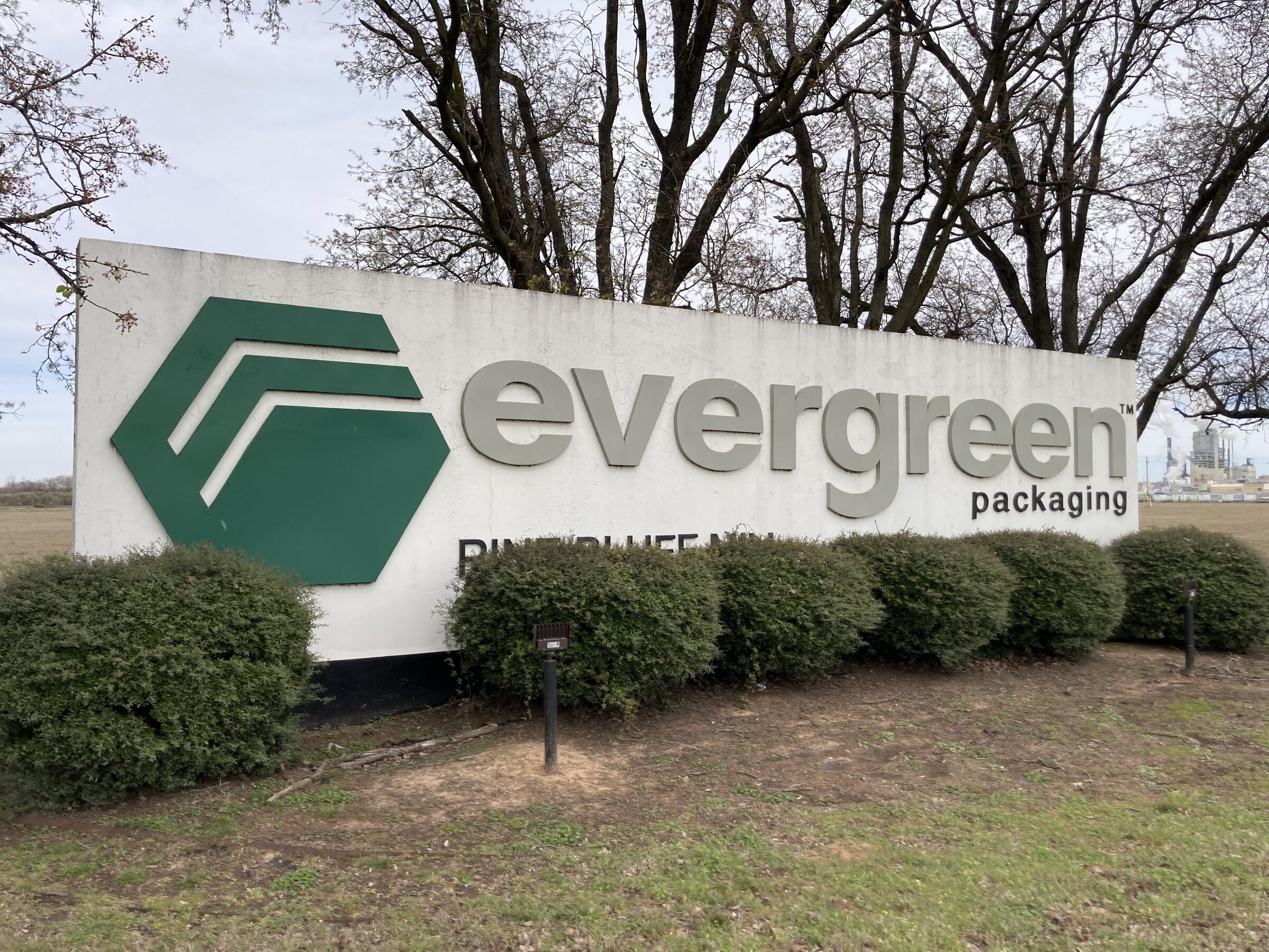 EPA fines Pine Bluff’s Evergreen Packaging $256,973 over reported violations