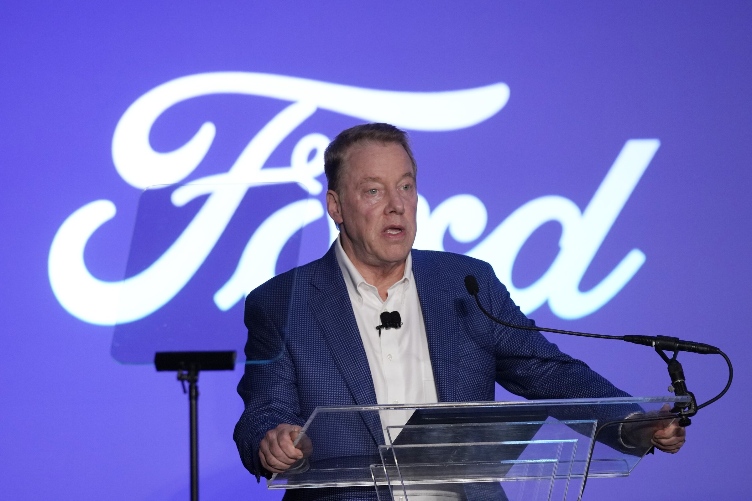 Ford chair calls for end to strike - Vimarsana News