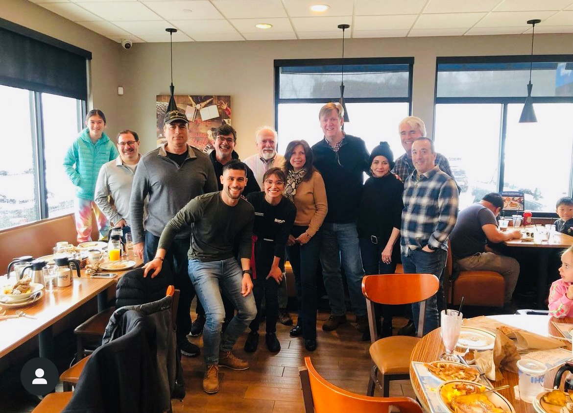 At breakfast, this group always leaves at least a $1,000 tip - Vimarsana News