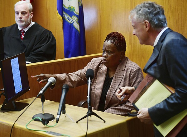 Mayor denies talk with woman accused of ballot-stuffing - Vimarsana News