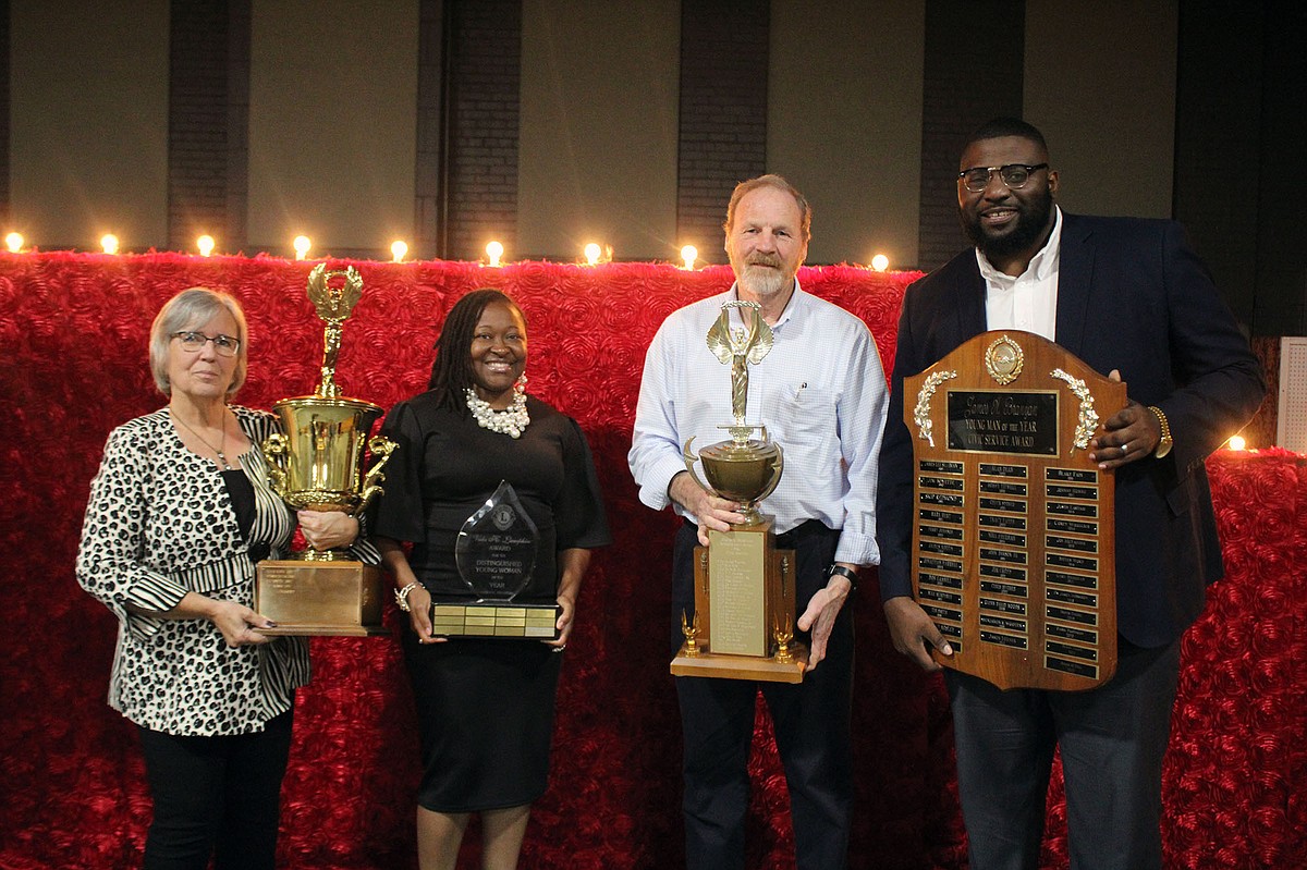 Four recognized at Distinguished Service Banquet | Camden News