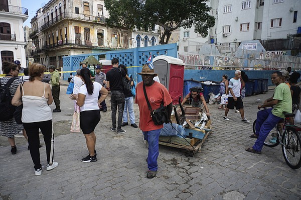 Havana's once stately homes crumbling - Vimarsana News
