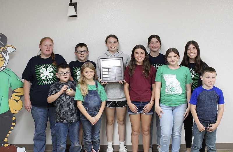 Democrat photo/Kaden Quinn
The Eager Eagles 4-H Club, of Jamestown, accepts the Outstanding Club Award from the Moniteau County 4-H organization.