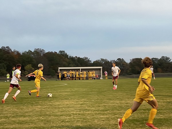 Fulton ends regular season on three-game winning streak, beating district opponent Osage - Vimarsana News