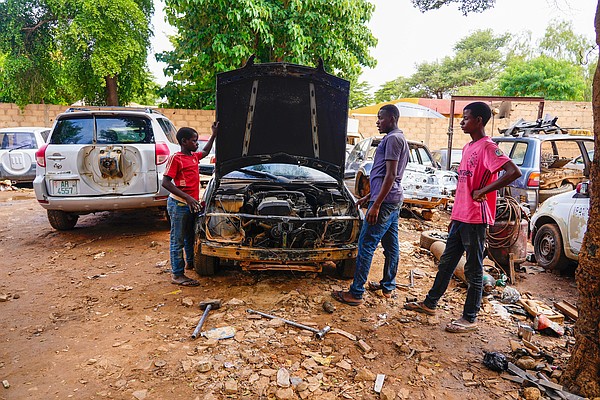 Many in Niger suffering under coup-related sanctions - Vimarsana News
