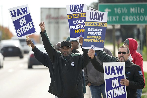 UAW Stellantis reach tentative contract deal UAW Stellantis reach tentative contract deal