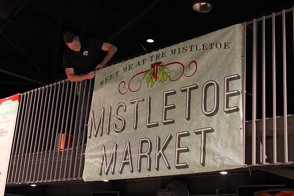 PHOTO: MAD prepares for Mistletoe Market - Vimarsana News