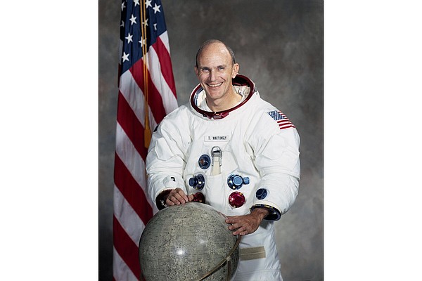 Astronaut credited in rescue dies at 87 Astronaut credited in rescue dies at 87