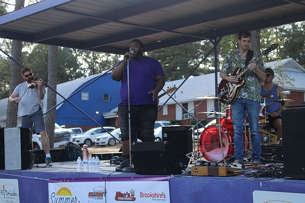 PHOTOS: Fall Breeze community event held at Mattocks Park - Vimarsana News