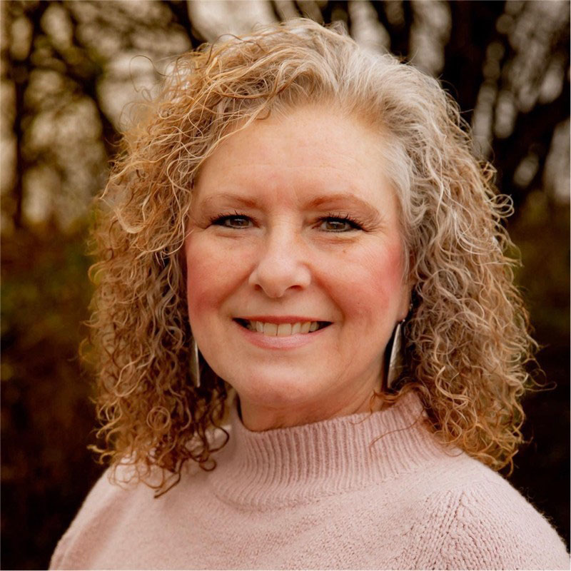 DaySpring opens doors for warehouse sale and community reunion The