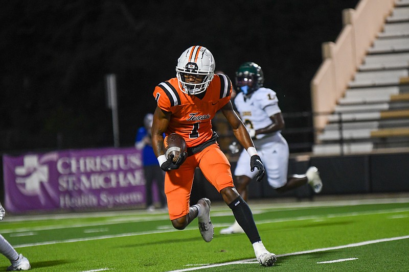 Texas High opened its football season with a victory over Frisco Lone Star on Aug. 24 at Tiger Stadium at Grim Park in Texarkana, Texas. (Photo by Kevin Sutton/TXKSports.com)