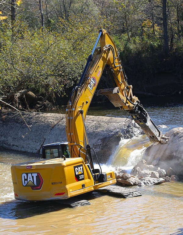 War Eagle dam razed to aid fish passage | The Arkansas Democrat-Gazette - Vimarsana News