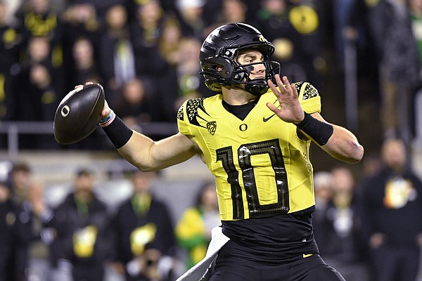 Nix throws for 412 yards, four TDs in Oregon's victory | The Arkansas Democrat-Gazette - Vimarsana News