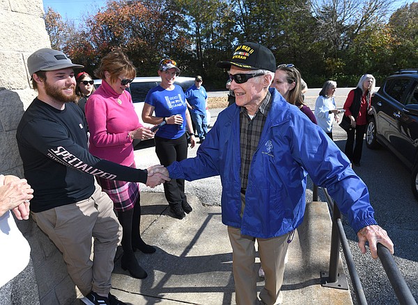 PHOTOS: Fayetteville WWII vet celebrates 100th birthday | Northwest Arkansas Democrat-Gazette - Vimarsana News