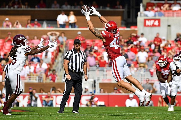 Arkansas' defense hopes for a bounce-back against Florida International - Vimarsana News