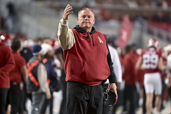 Arkansas coach Sam Pittman will be back next season, athletic director says - Vimarsana News