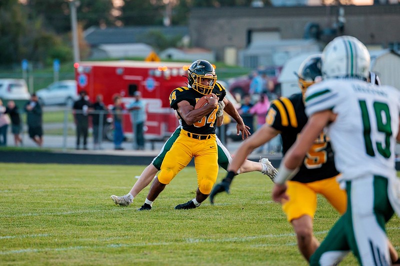 Four Fulton football players earned Central Missouri Media alldistrict