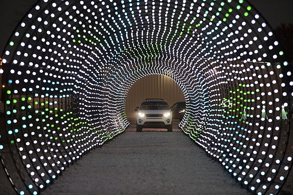 Almost 1 million lights make up new drive-through experience | The Arkansas Democrat-Gazette - Vimarsana News