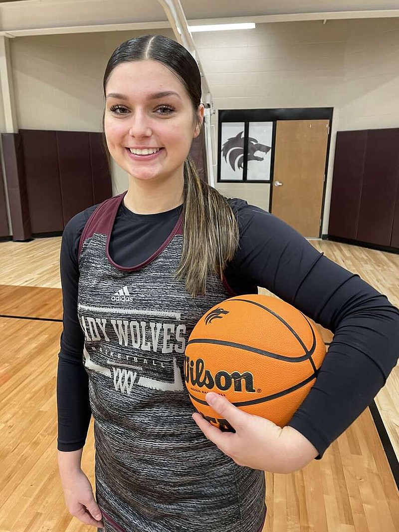 PREP RALLY CLASS 3A GIRLS: Lincoln’s Sarah Snodgrass not giving up ...