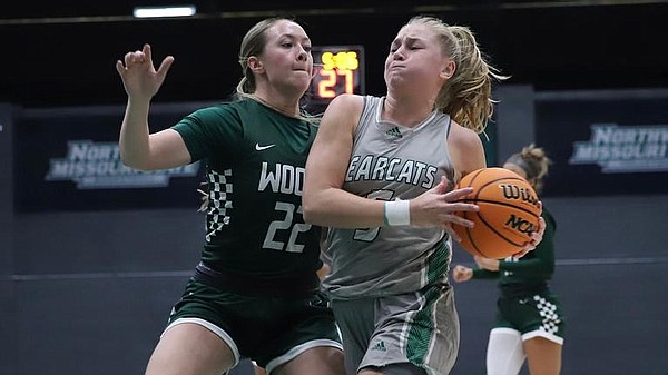 Owls hang tough against NCAA Division II Northwest Missouri State in exhibition - Vimarsana News