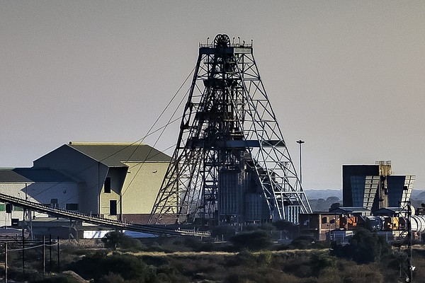 Elevator accident kills 11 at South African platinum mine | Jefferson City News Tribune - Vimarsana News