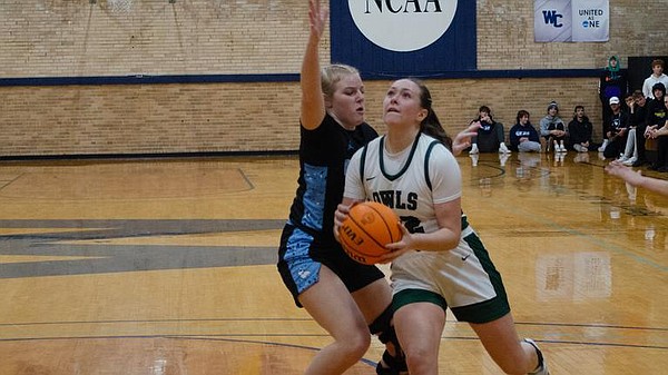 Tanksley, Booker both tally double-doubles as Owls down Westminster - Vimarsana News