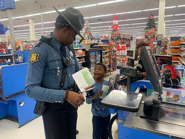 Shop with a Cop 2023 | Texarkana Gazette - Vimarsana News