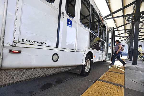 Fort Smith bus system offering free rides on Wednesday | Northwest Arkansas Democrat-Gazette - Vimarsana News