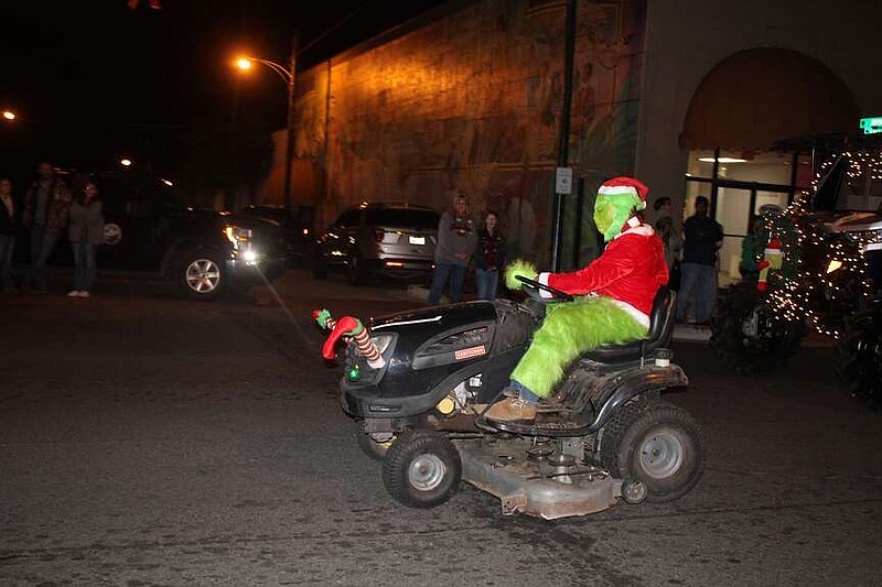 How the Grinch mowed Camden Camden News