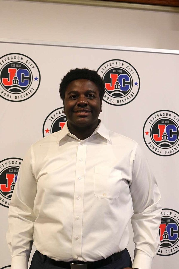 JCHS student board representative motivated by family, culture | Jefferson City News Tribune - Vimarsana News