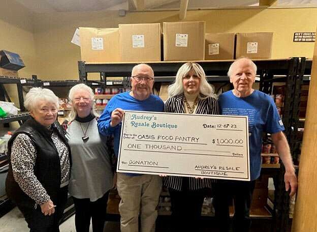 Boutique donates to Bella Vista food pantry The Weekly Vista