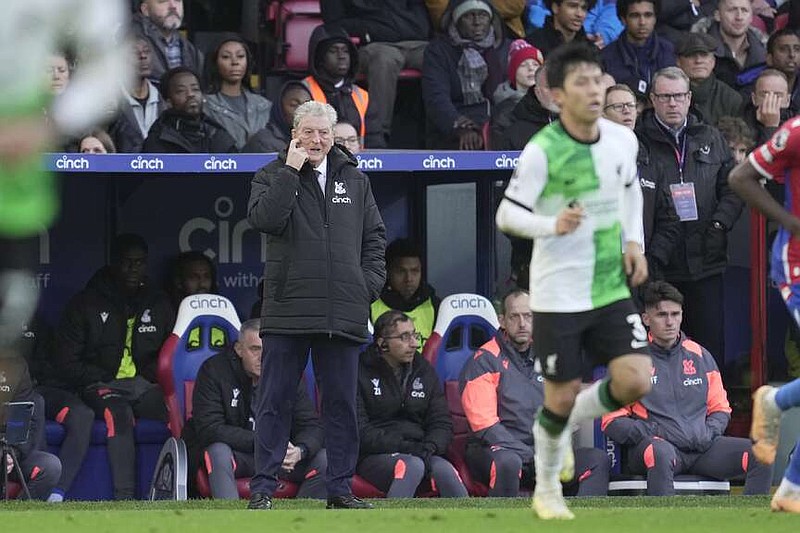 El técnico del Crystal Palace Roy Hodgson en el encuentro de la Liga Premier ante el Liverpool en Selhurst Park en Londres el sábado 9 de diciembre del 2023. (AP Foto/Kin Cheung)