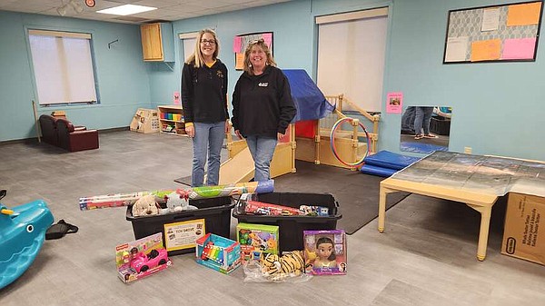 Callaway County Mizzou alumni donate toys to Fulton Head Start - Vimarsana News