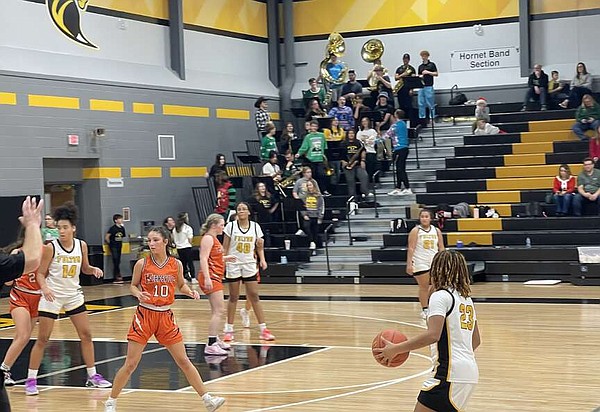 Fulton GBB wins first game in new gym, snapping 7-game losing streak to Kirksville - Vimarsana News