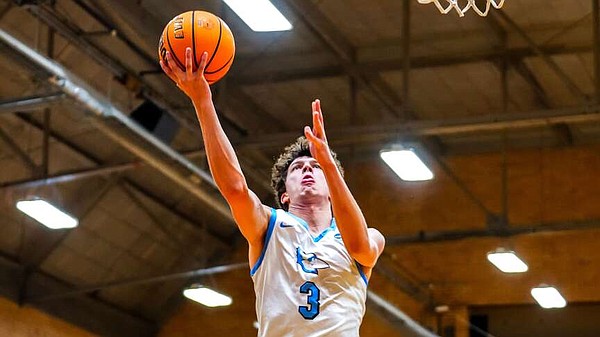 Blue Jays lose on the road to Praire Wolves - Vimarsana News
