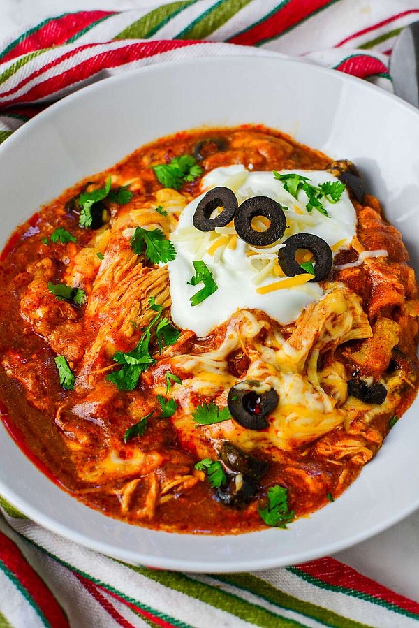 Slow-cooker enchilada chicken makes for simple Christmas Eve dinner - Vimarsana News