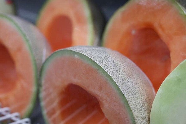 Here's what you need to know about the deadly salmonella outbreak tied to cantaloupes - Vimarsana News