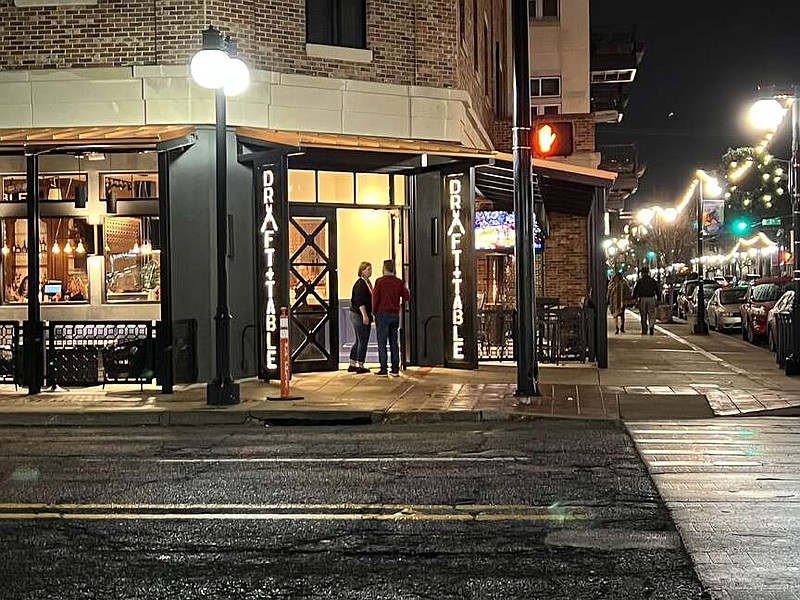 RESTAURANT REVIEW Draft + Table takes Cregeen’s place with bright