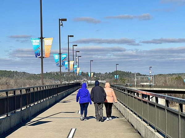 Treks Rides Over Bridge Mark Start Of 2024 Northwest Arkansas   206169848 IMG 2021 T600 