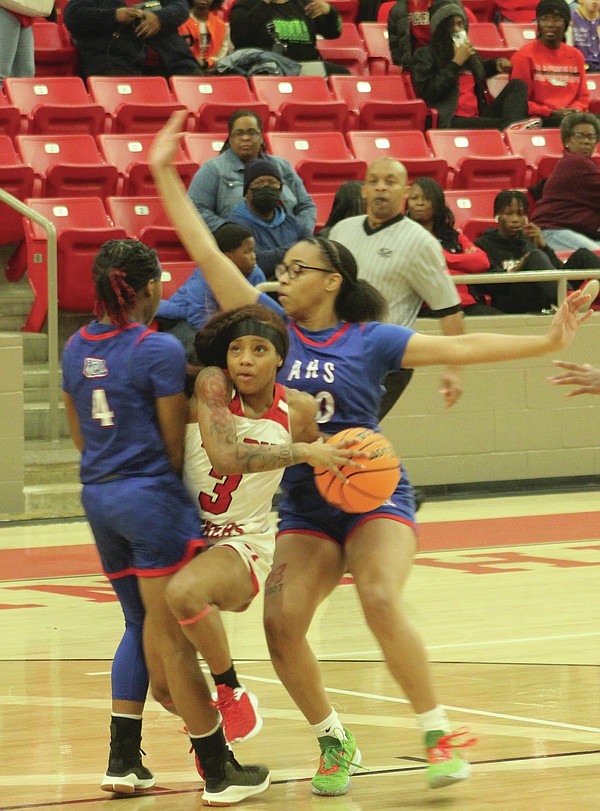 Strong second half lifts Lady Panthers past Arkadelphia in conference ...