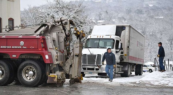 First snow of 2024 not much, but wait, forecasters say | Northwest Arkansas Democrat-Gazette - Vimarsana News