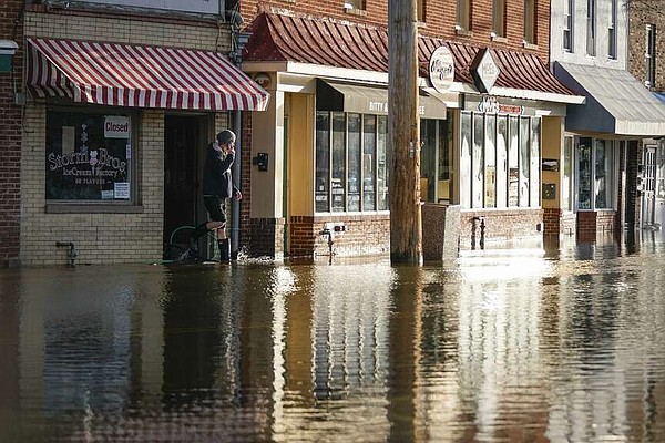 Snow in the West and flooding in the Northeast | Jefferson City News Tribune - Vimarsana News