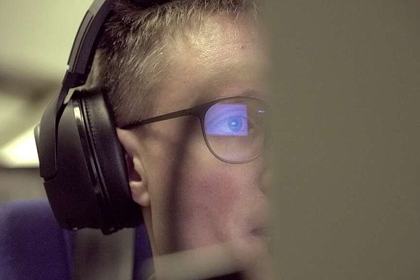 Surveillance flights keep watch on Russia and Ukraine | Jefferson City News Tribune - Vimarsana News