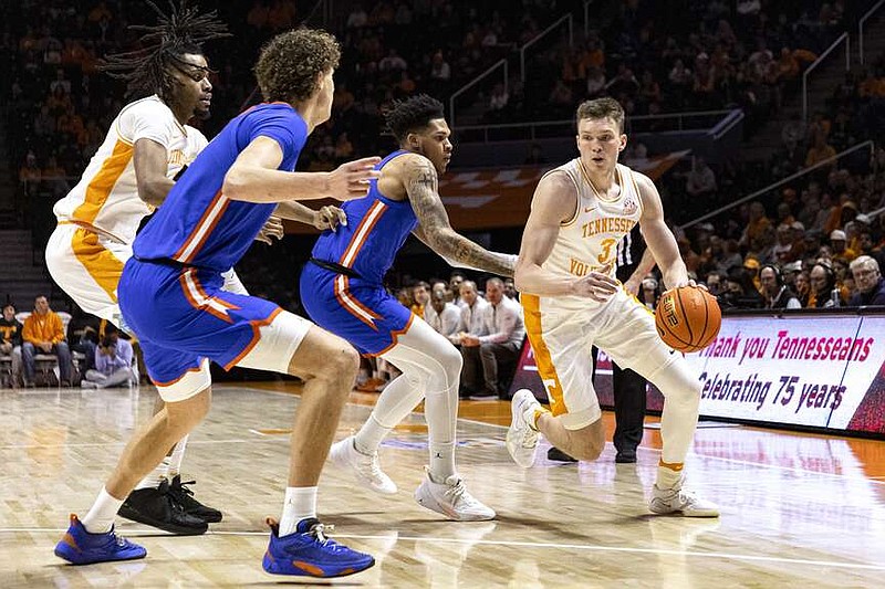 Knecht’s 39 Points As Vols Rip Gators | The Arkansas Democrat-Gazette ...